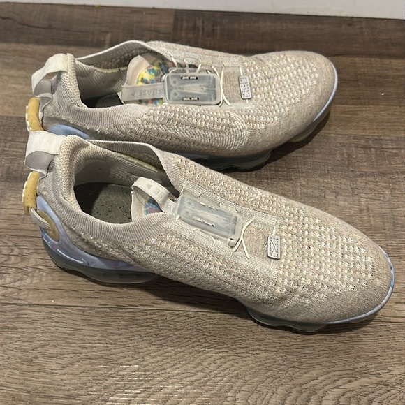 Nike Vapormax sneakers size 7.5 Women’s - Picture 13 of 13